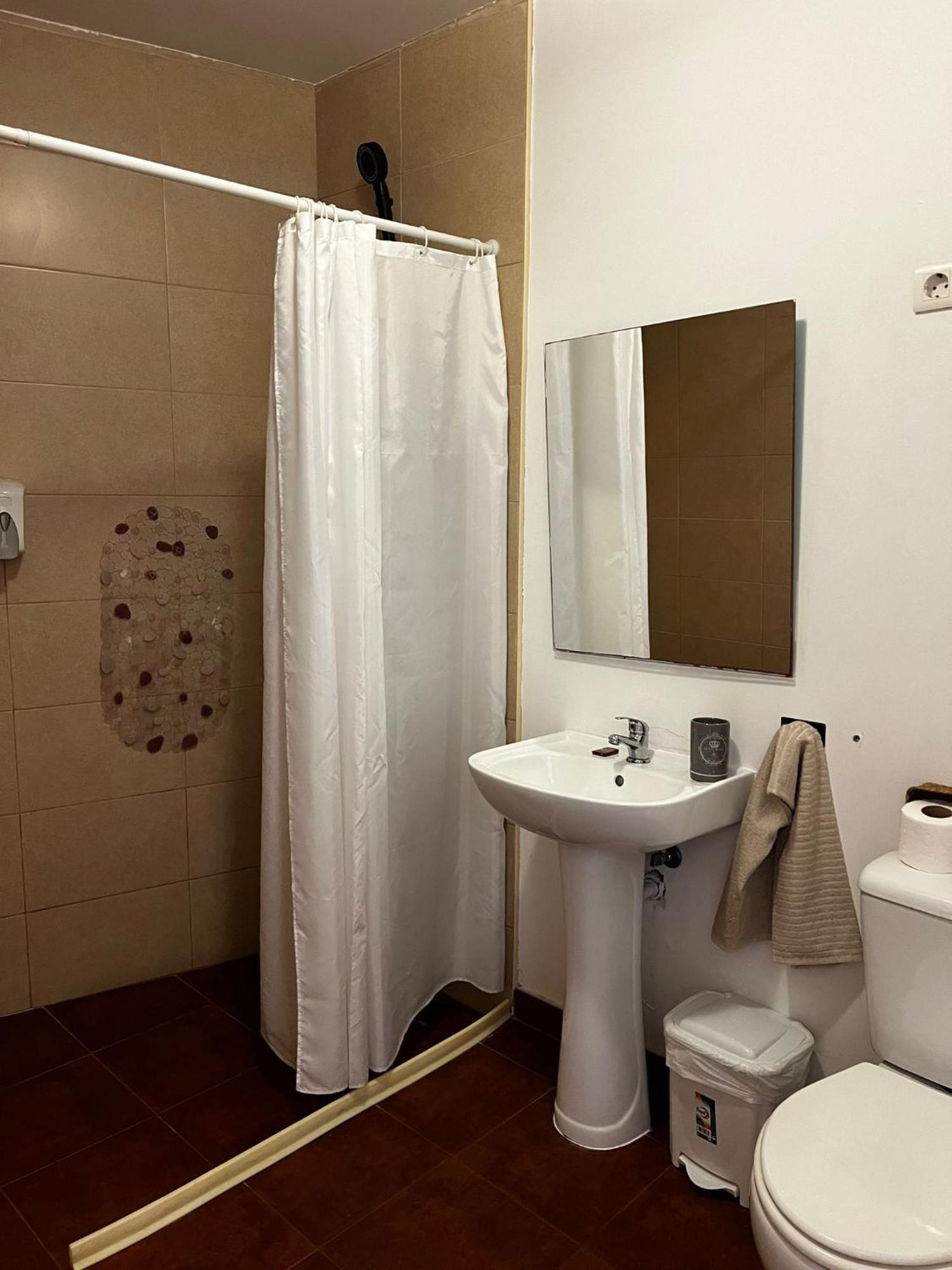 Avis Guesthouse Evora Exterior photo