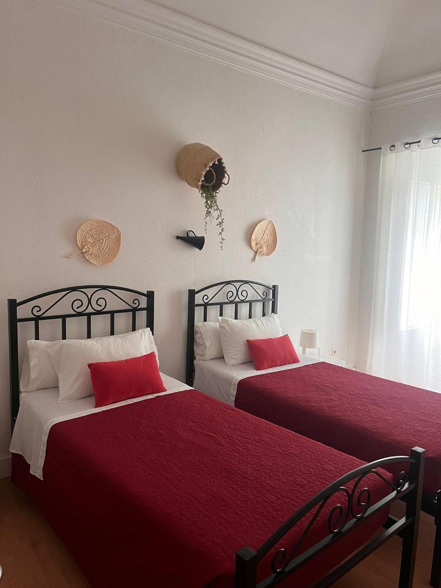 Avis Guesthouse Evora Exterior photo